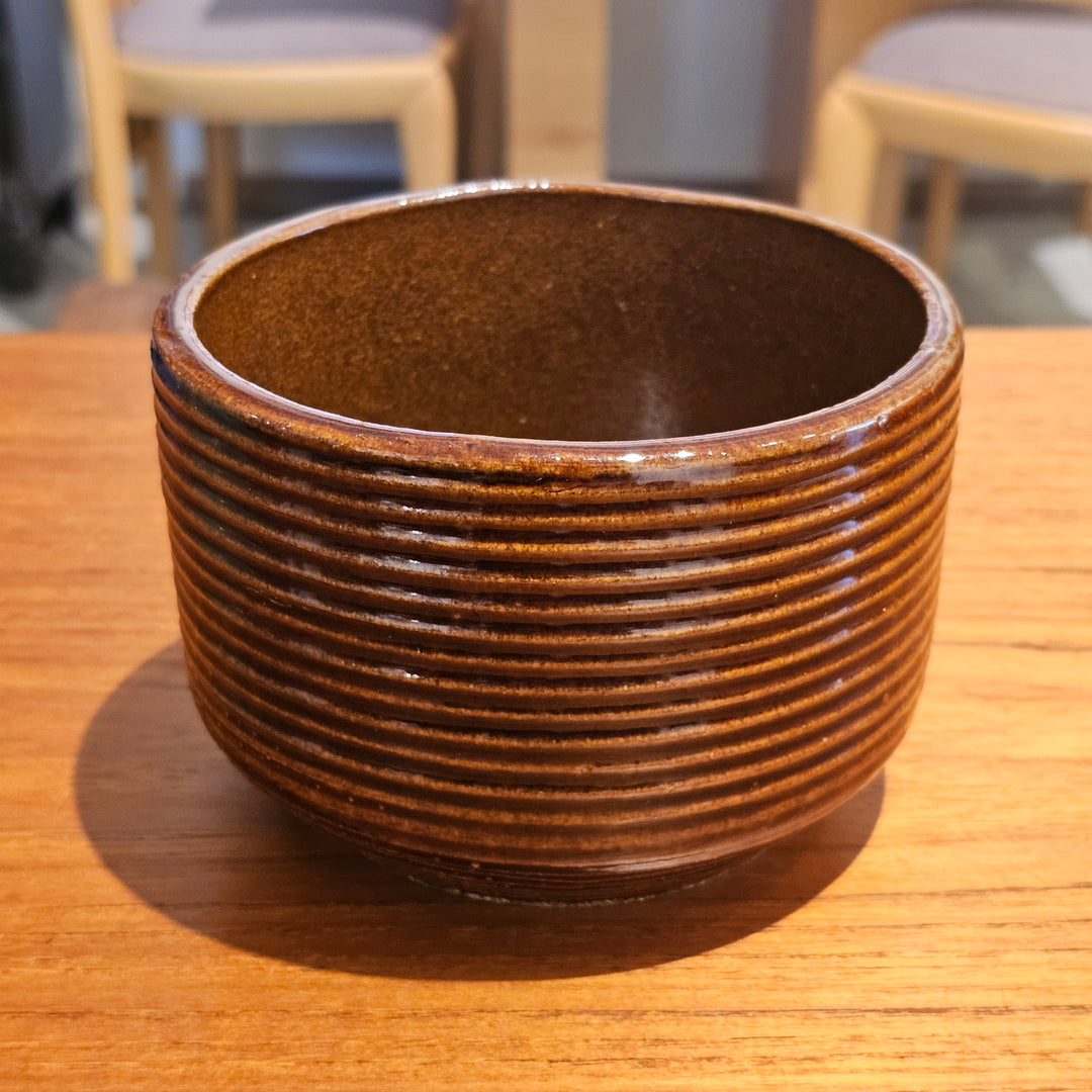 Zanesville Brown Pot #7005