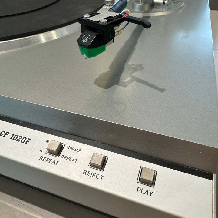 Onkyo CP-1020F Turntable