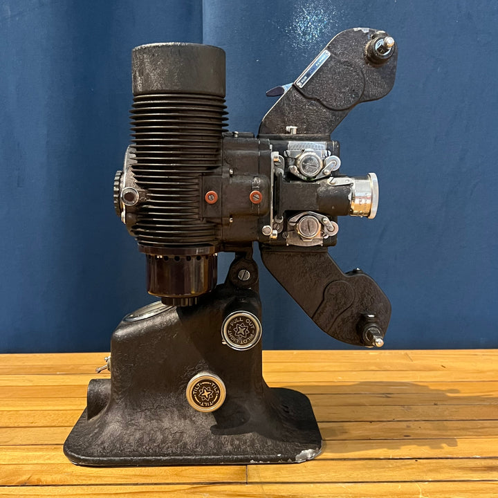 Bell & Howell Filmo 57 16mm Projector w/Case