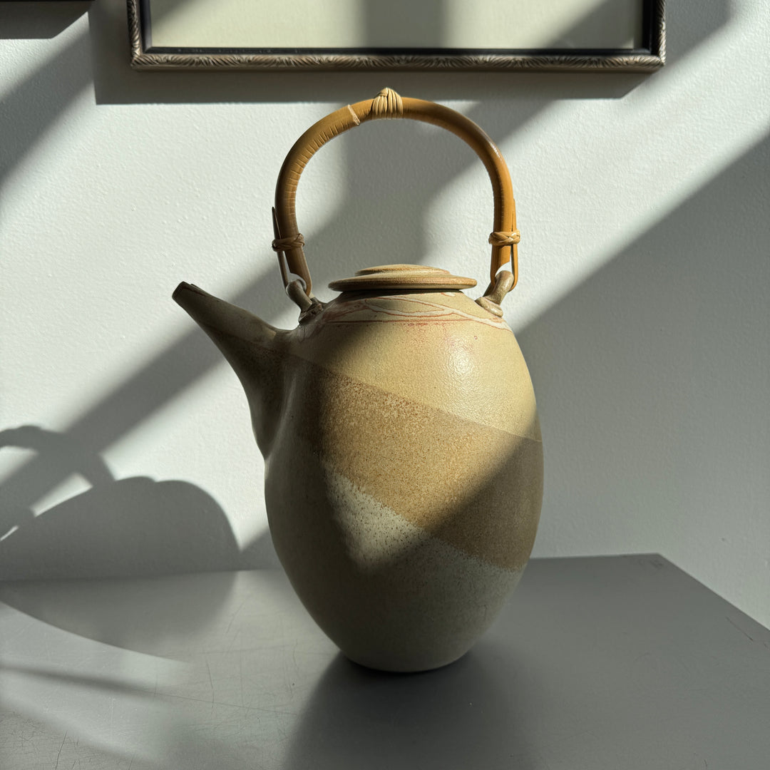Mark Slick Teapot