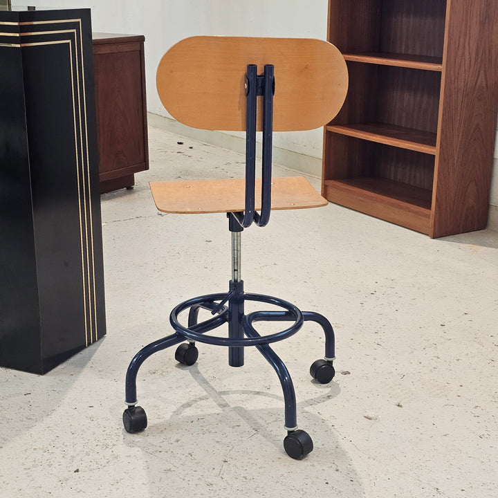 Toledo Style Drafting Stool